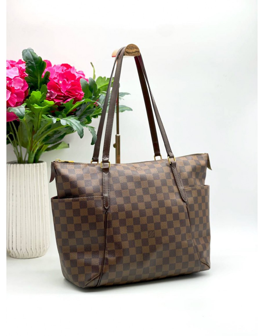 LOUIS VUITTON TOTALLY MM DAMIER EBENE CANVAS BAG